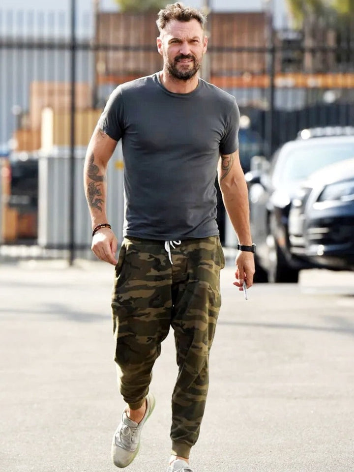 Brian Austin Green 8.5 x 11 Candid Color Photograph Art Print Photo Collectibles:Photographic Images:Photographs Style Your Walls