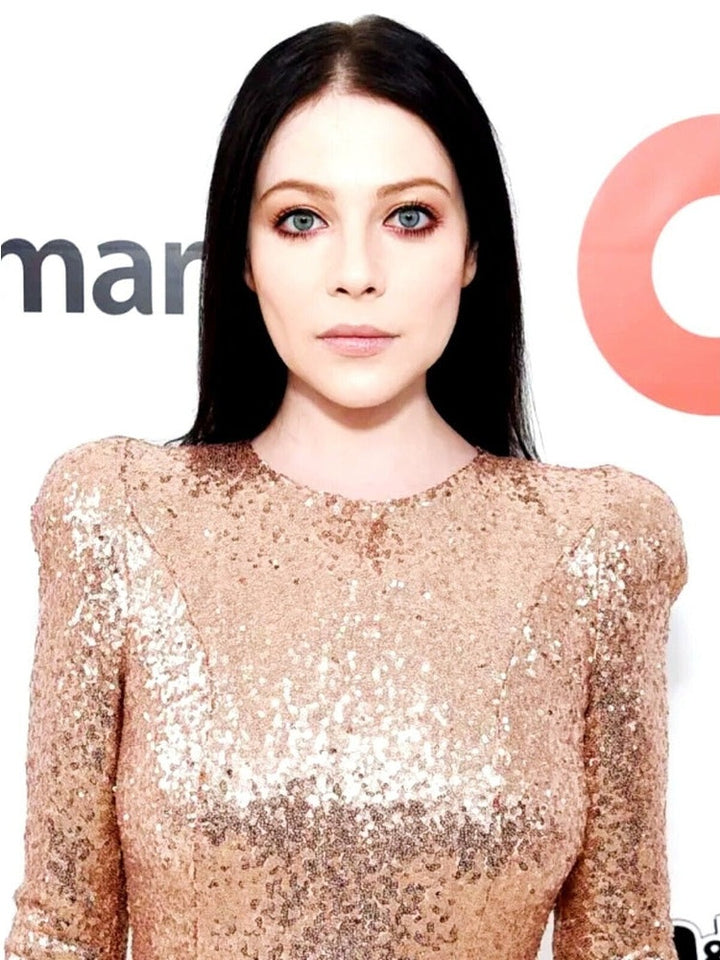 Michelle Trachtenberg 8.5 x 11 Color Candid Photograph Art Print Photo Collectibles:Photographic Images:Photographs Style Your Walls