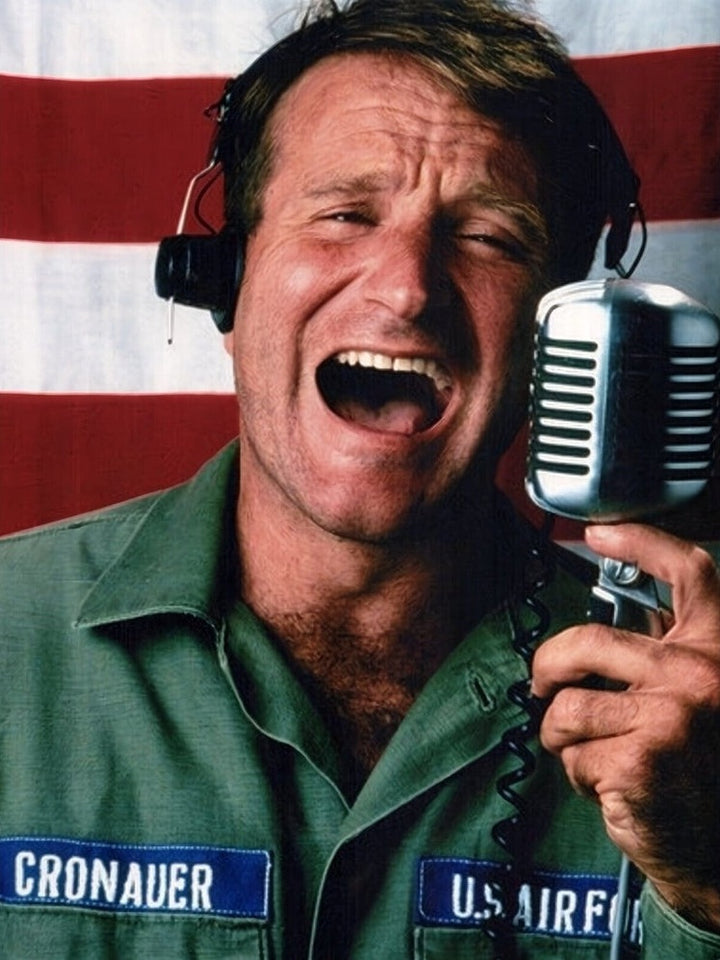Robin Williams Good Morning, Vietnam 8.5 x 11 Candid Photograph Art Print Photo Collectibles:Photographic Images:Photographs Style Your Walls