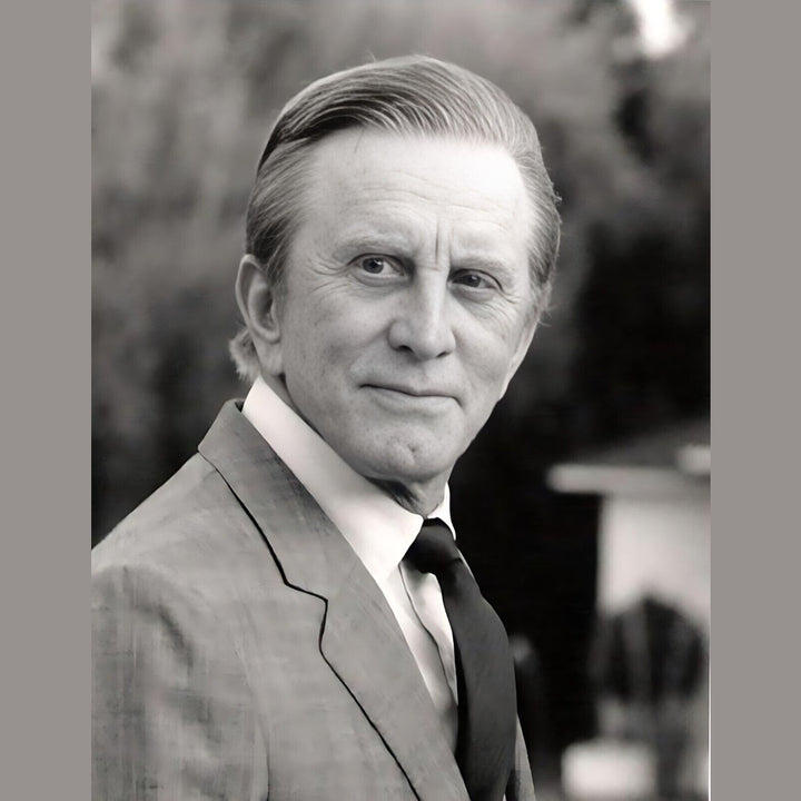 Kirk Douglas 8.5 x 11 Black & White Photograph Art Print Photo Collectibles:Photographic Images:Photographs Style Your Walls