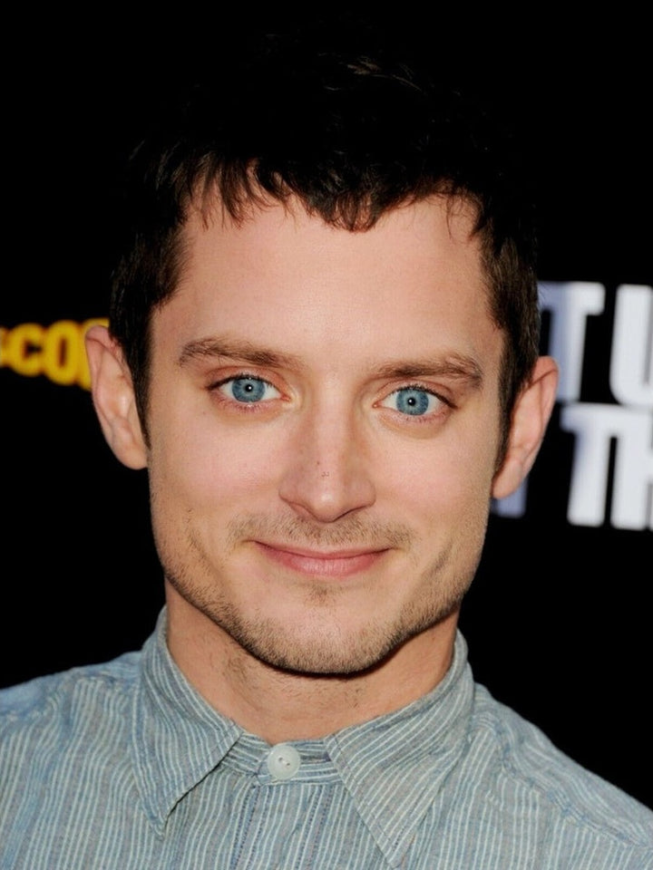 Elijah Wood 8.5 x 11 Candid Color Photograph Art Print Photo Collectibles:Photographic Images:Photographs Style Your Walls