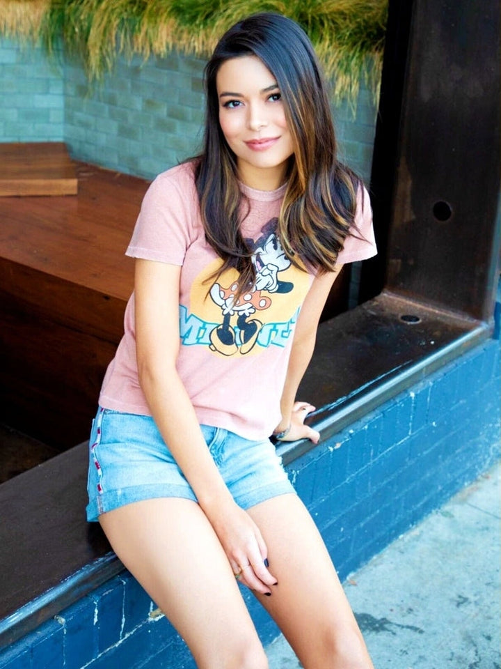 Miranda Cosgrove 8.5 x 11 Candid Color Photograph Art Print Photo Collectibles:Photographic Images:Photographs Style Your Walls