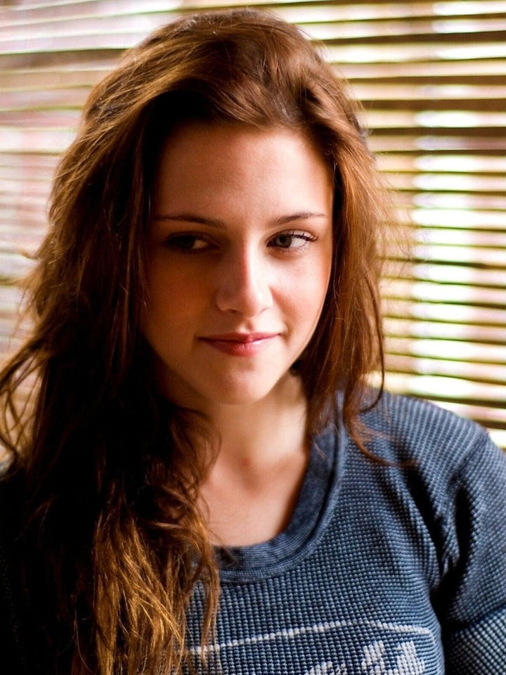 Kristen Stewart 8.5 x 11 Candid Color Photograph Art Print Photo Picture Collectibles:Photographic Images:Photographs Style Your Walls