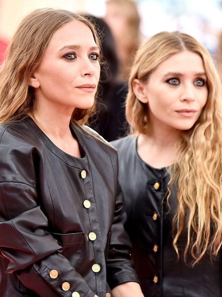 Mary-Kate & Ashley Olsen 8.5 x 11 Candid Color Photograph Art Print Photo Collectibles:Photographic Images:Photographs Style Your Walls
