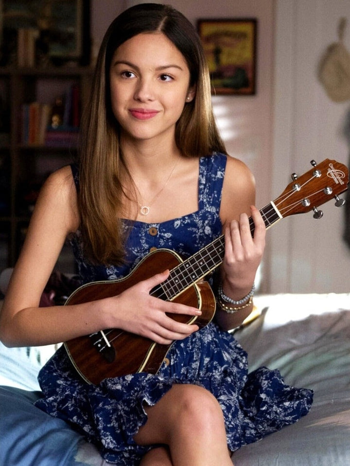 Olivia Rodrigo 8.5 x 11 Color Photograph Art Print Photo Collectibles:Photographic Images:Photographs Style Your Walls