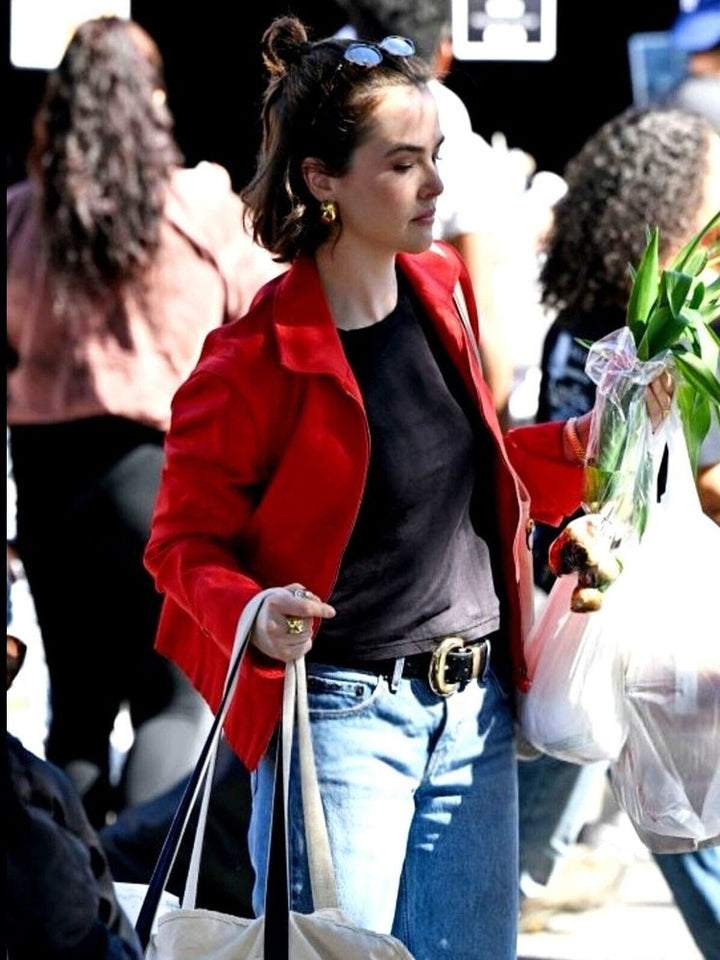 Zoey Deutch 8.5 x 11 Candid Color Photograph Art Print Photo Picture Collectibles:Photographic Images:Photographs Style Your Walls