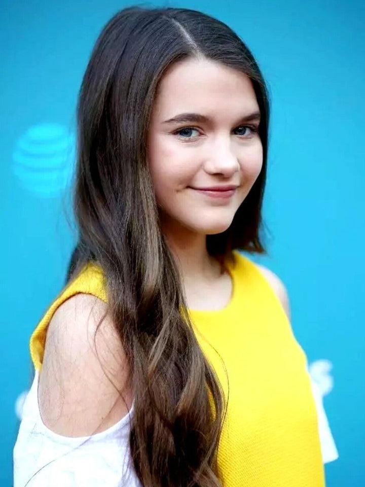 Chloe East 8.5 x 11 Candid Color Photograph Art Print Photo Picture Collectibles:Photographic Images:Photographs Style Your Walls