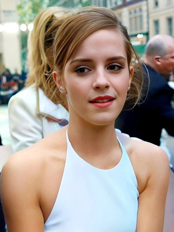 Emma Watson 8.5 x 11 Candid Color Photograph Art Print Photo Collectibles:Photographic Images:Photographs Style Your Walls